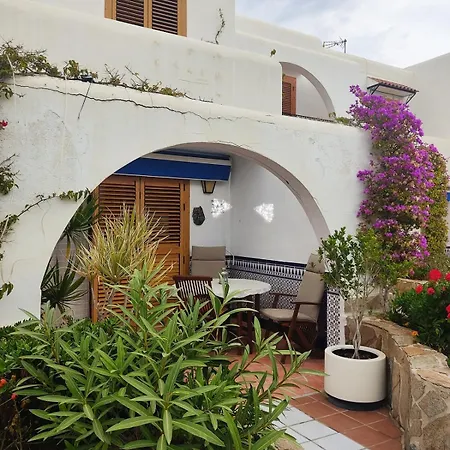 - Beachside With Pool, Wifi And Ac